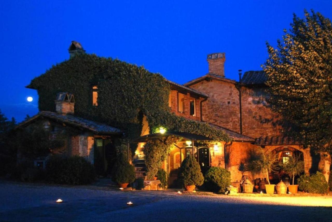 Casanova - Family Apartments Residence San Quirico dʼOrcia Dış mekan fotoğraf